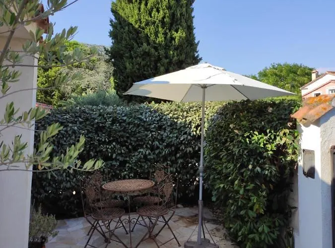 Charmante petite maison a l'éntrée de Saint Tropez
