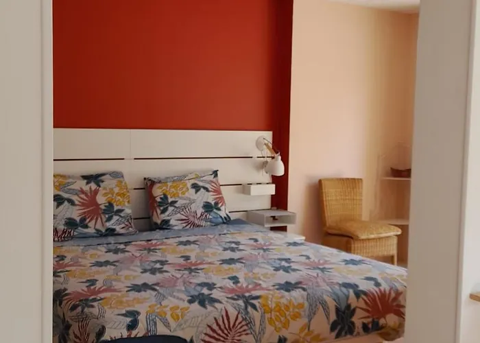 Gîte provençal indépendant avec piscine chauffée : LE SUY BIEN
